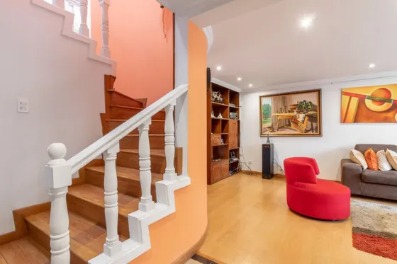 Casa En Venta En Pasadena. Cod V8780