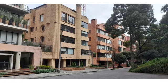 Arriendo Apartamento En Chicó - Edificio Bahia Chica