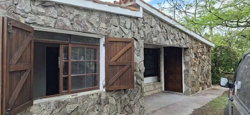 Casa En Alquiler A 2 Cuadras De La Playa  Médanos De Solymar!!