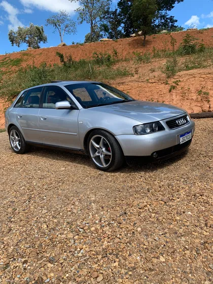 Audi A3 1.8 5p