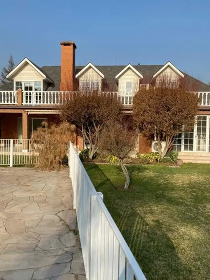 Linda Casa Estilo Ingles A Orilla De Cancha De Golf