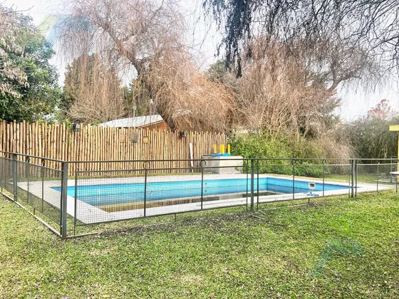 Casa En  Venta 5 Ambientes, Pileta, Jardin, Oportunidad, Barrio Pellegrini