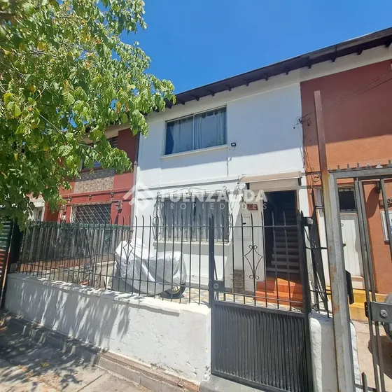Oportunidad!!! Casa En Venta De 3 Dorm. En La Cisterna