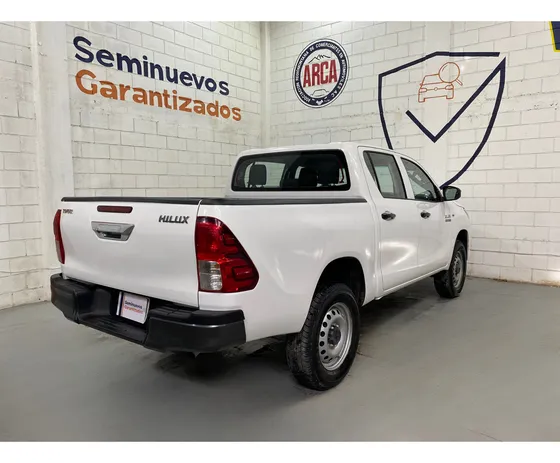 Toyota Hilux 2.8 Tdi Cabina Doble 4x4 Mt