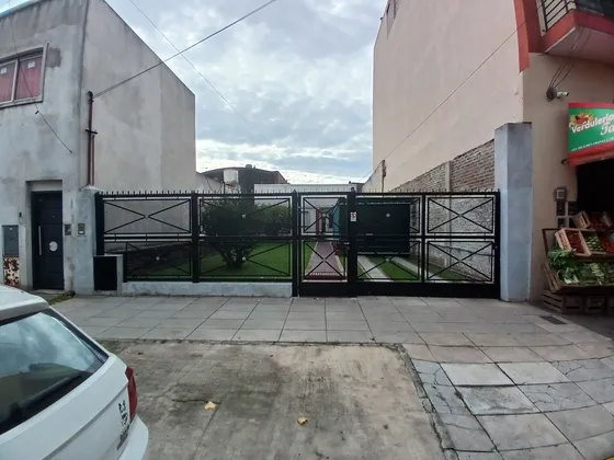 Casa En Venta En Caseros