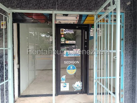 Local En Alquiler En La Avenida Caracas El Limon A Pies De Calle De 42mts2 Holder 25-20859