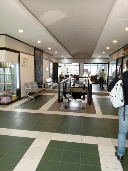 Chacaìto Local En Alquiler Centro Doral 0559