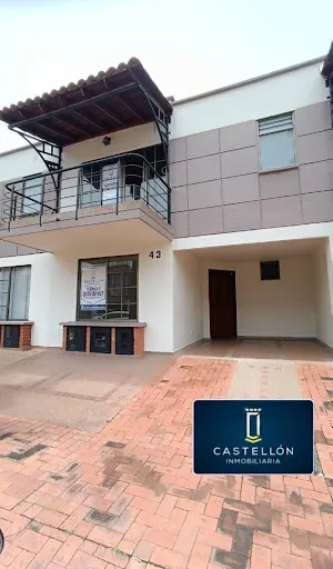 Casas En Venta El Jardin 1031-3083