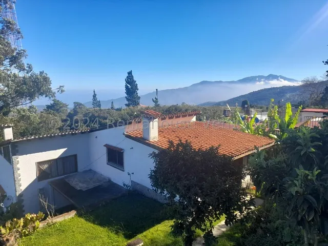 Me 24-28485 Venta Casa El Junko Country Club