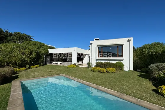 Preciosa Casa En Excelente Ubicación, Marbella