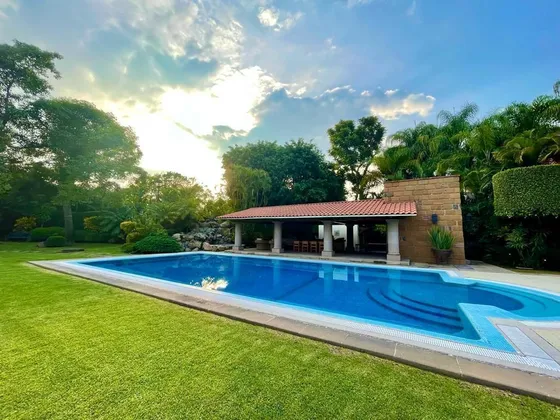 Espectacular Residencia En Fracc.  Los Apantles, Sumiya, Morelos