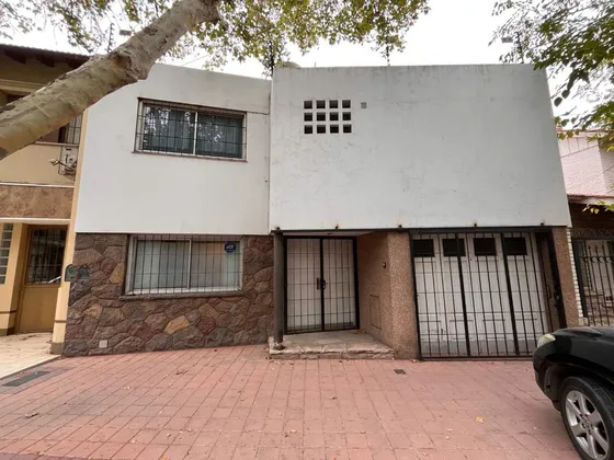 Alquiler Casa 4 Dormitorios En 5ta Sección