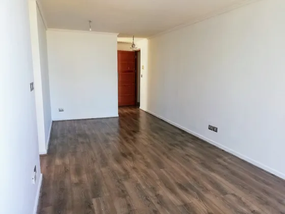  3 Dormitorios, 2 Baños, Terraza, Estacionamiento Y Bodega