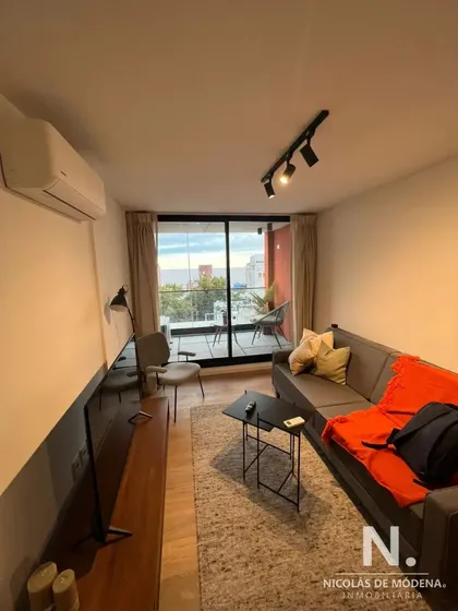 Apartamento De 2 Dormitorio En Barrio Sur A Pocas Cuadras Del Mar