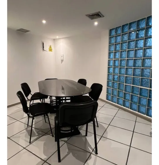 Oficina En Alquiler En El Centro Empresarial Del Este