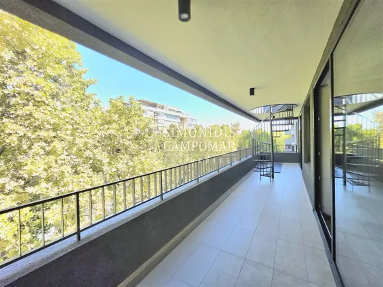 Departamento En Venta De 2 Dorm. Azotea Privada En Vitacura