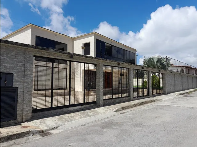 En Venta Casa Moderna 780m2 Los Nuevos Teques