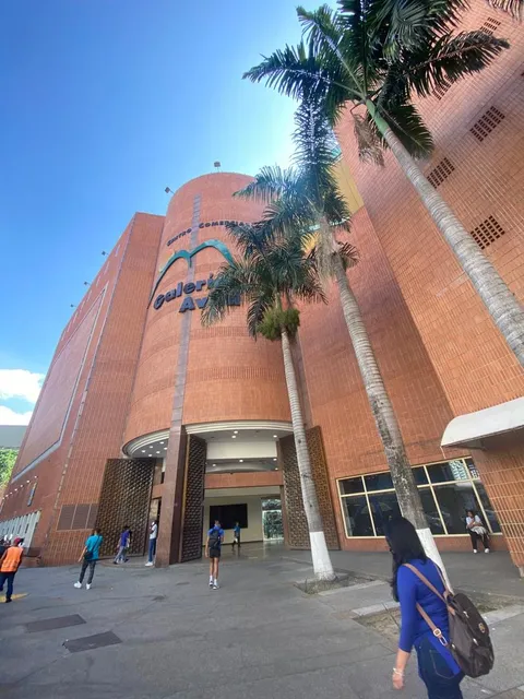 Galerias Avila La Candelaria Alquiler De Local Oprtunidad