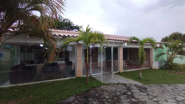 Se Ofrece En Venta Una Finca Ubicada En Barrera, Campo De Ca