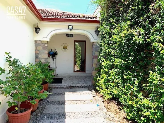 Casa En Venta De 3 Dorm. En Providencia