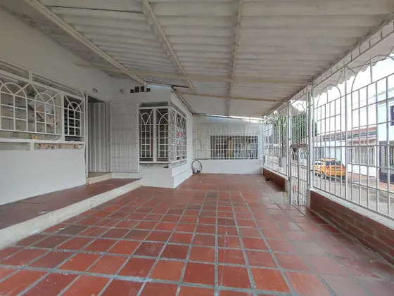Casa En Venta En Aniversario. Cod V30212