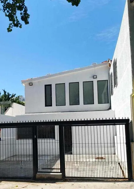 Casa Comercial Remodelada De Dos Plantas En Prebo - Calle Abierta De Alto Trafico, Atm