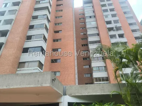Venta De Apartamento En Los Naranjos Del Cafetal, 3 Habitaciones, 3 Baños, 2 Puestos. Lan