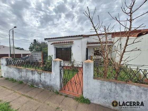 Casa En Villa Santos Tesei