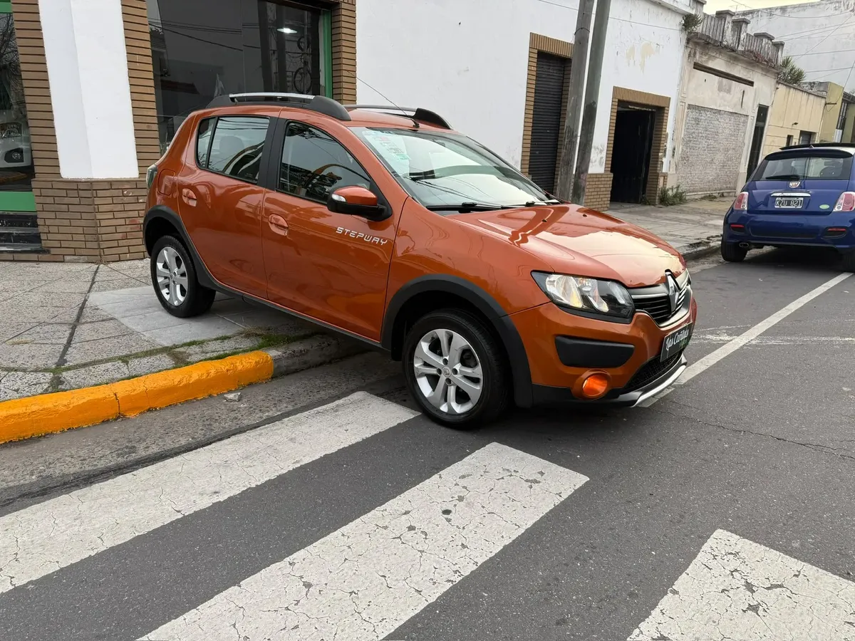 Renault Sandero Stepway 1.6 Privilege 105cv