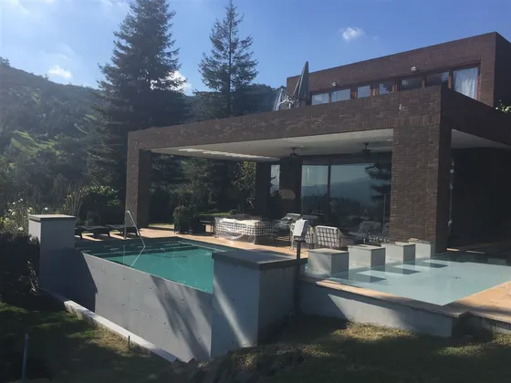 Casa En Venta En Lo Barnechea