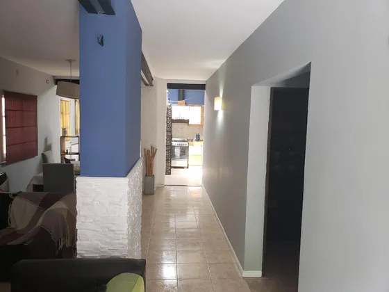 Ph Al Frente De 3 Ambientes Con Patio, Parrilla Y Cochera Cubierta En Berazategui Centro