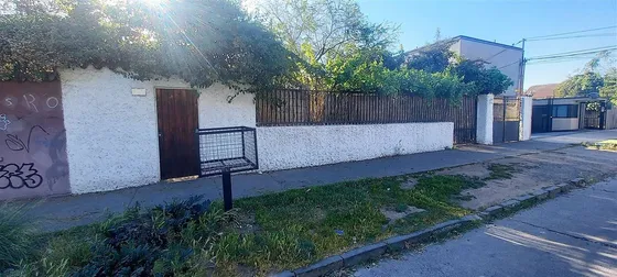 Terreno Para Construcción En Venta En La Reina