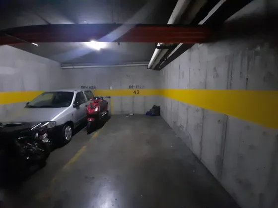 Céntrico Estacionamiento En Venta