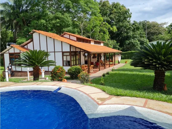 Venta De Casa Campestre Melgar  