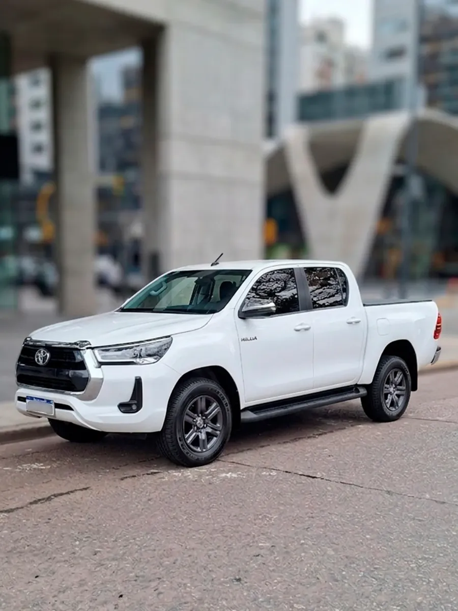 Toyota Hilux Pick-Up 2.8 Cd Srv 204Cv 4X2 At