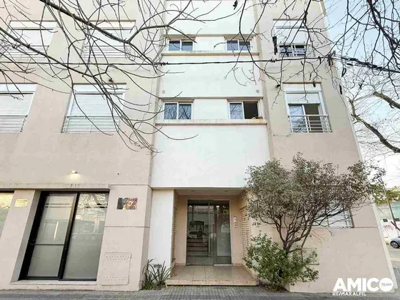 Departamento  1 Dormitorios En Venta En La Plata 
