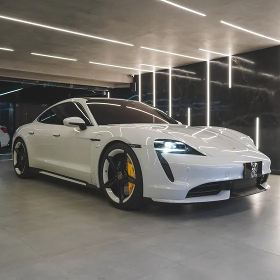 Porsche Taycan Turbo