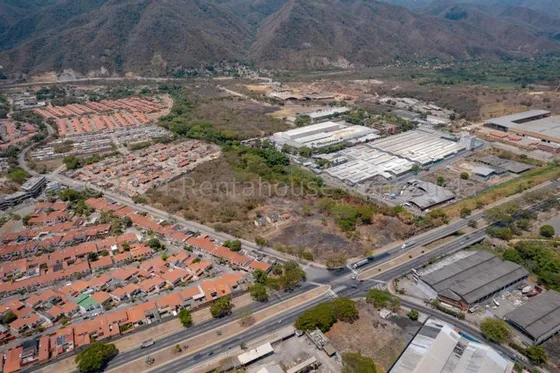 Terreno  ( Comercial / Industrial/ Residencial/ Avenida Principal) Venta Guatire (villa Heroica ) Mls-24-26733
