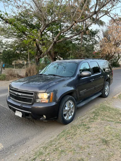 Chevrolet Suburban G Piel Aa Dvd Qc 4x4 At