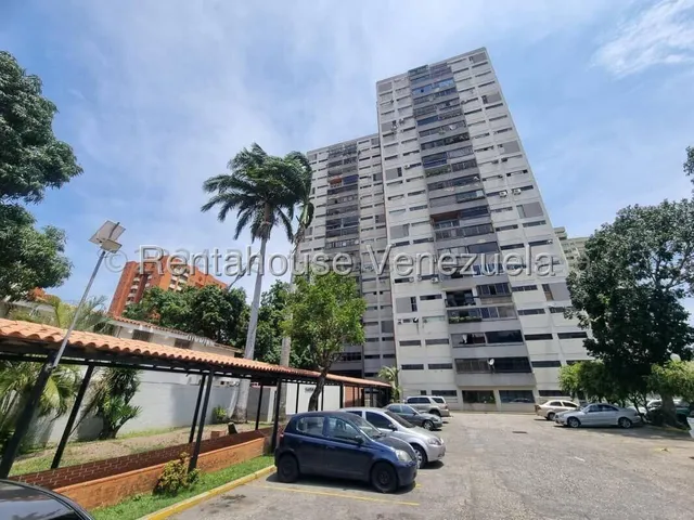 Dalisa Bigott Vende Apartamento En Res. Tau | 3h/2b | 94 M² | Vista Panorámica, Agua Constante,gas Directo | Barquisimeto #25-18566