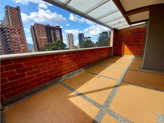 Apartamento En Venta Sabaneta Loma De San José Parte Baja
