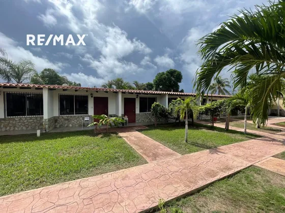 Posada En Venta, Playa El Agua, Antolin, Isla De Margarita