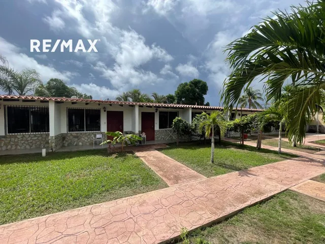 Posada En Venta, Playa El Agua, Antolin, Isla De Margarita