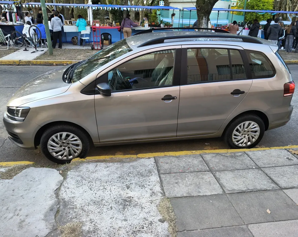 Volkswagen Suran 1.6 Comfortline