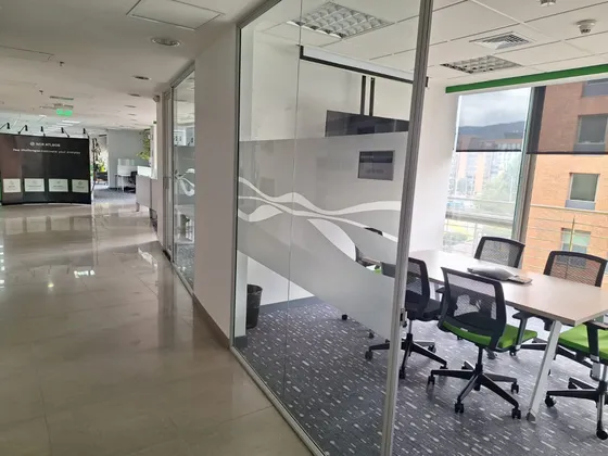 Oficina En Arriendo En Chico Norte Iii. Cod A1105038