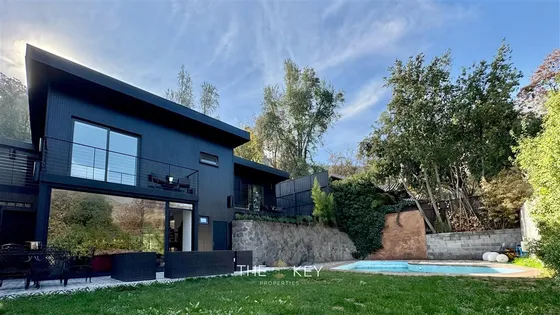 Casa En Venta En Lo Barnechea