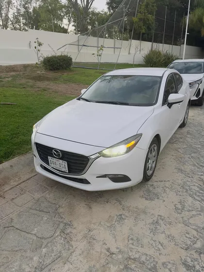 Mazda Mazda 3 2.0 I Sedan At