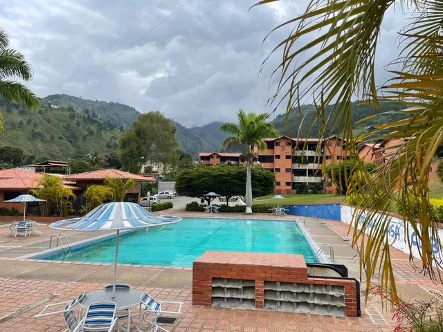 En Venta Moderno Apartamento De 88 M² En Serranía Casa Club, La Mata, Mérida.