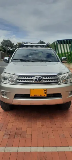 Toyota Fortuner 2.7l 4x4