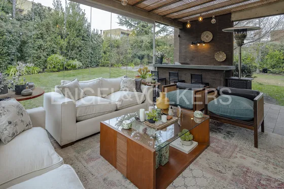 Mediterránea En Condominio Interior